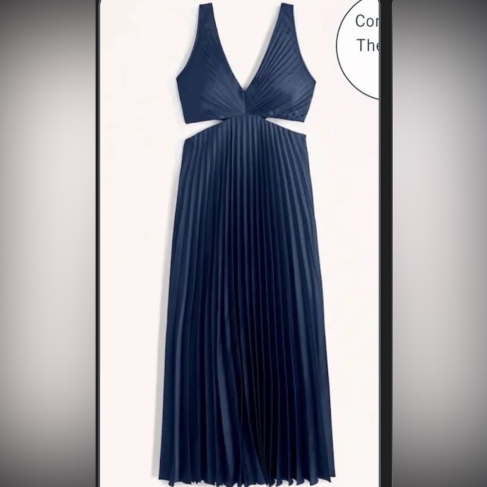 Women's
The A&F Giselle Pleated Cutout Maxi Dress plus size
